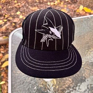VTG Zephyr NHL San Jose Sharks Black Pinstripe Fitted Baseball Hat Size 7 3/8